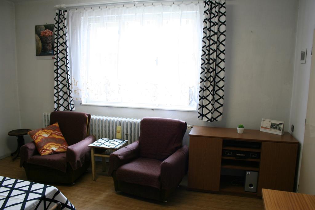 Vejminek U Drahusky Mcely Apartment Exterior photo